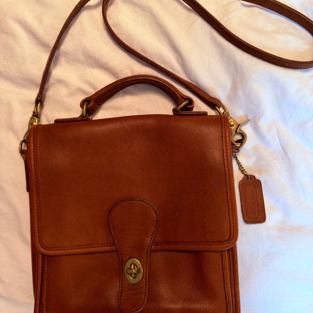 Coach vintage British Tan Station bag